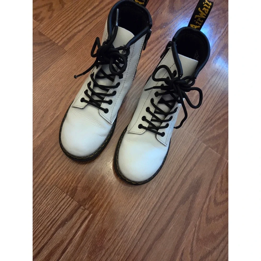 Kids Dr Martens White Leather Combat Boots Side Zip Lace Up AirWair‎ Size K5
